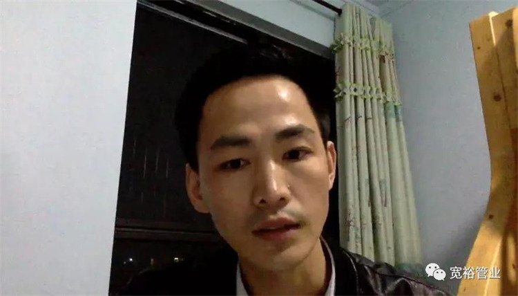 (宽裕半岛.体育总经理黄宽铭先生在会上致辞)