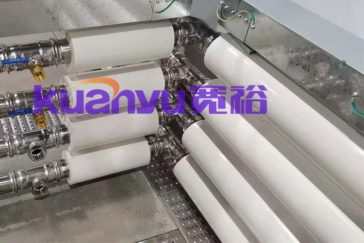 保温半岛.体育管